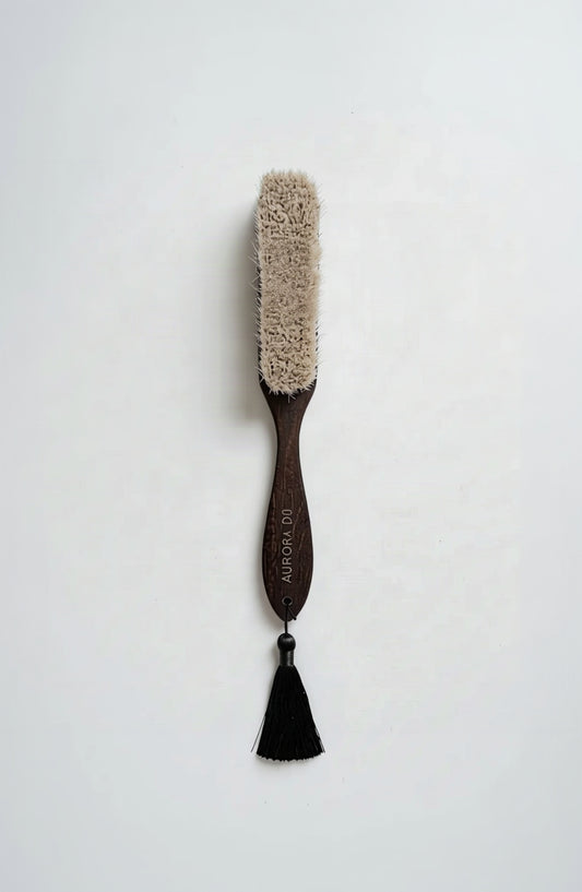 Handselected horsehair cashmere brush included with every cashmere piece